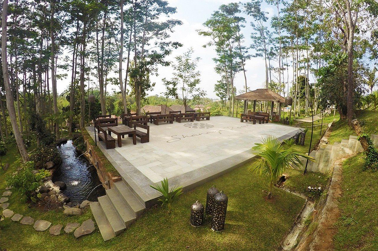 Shanaya Resort Malang Exterior foto